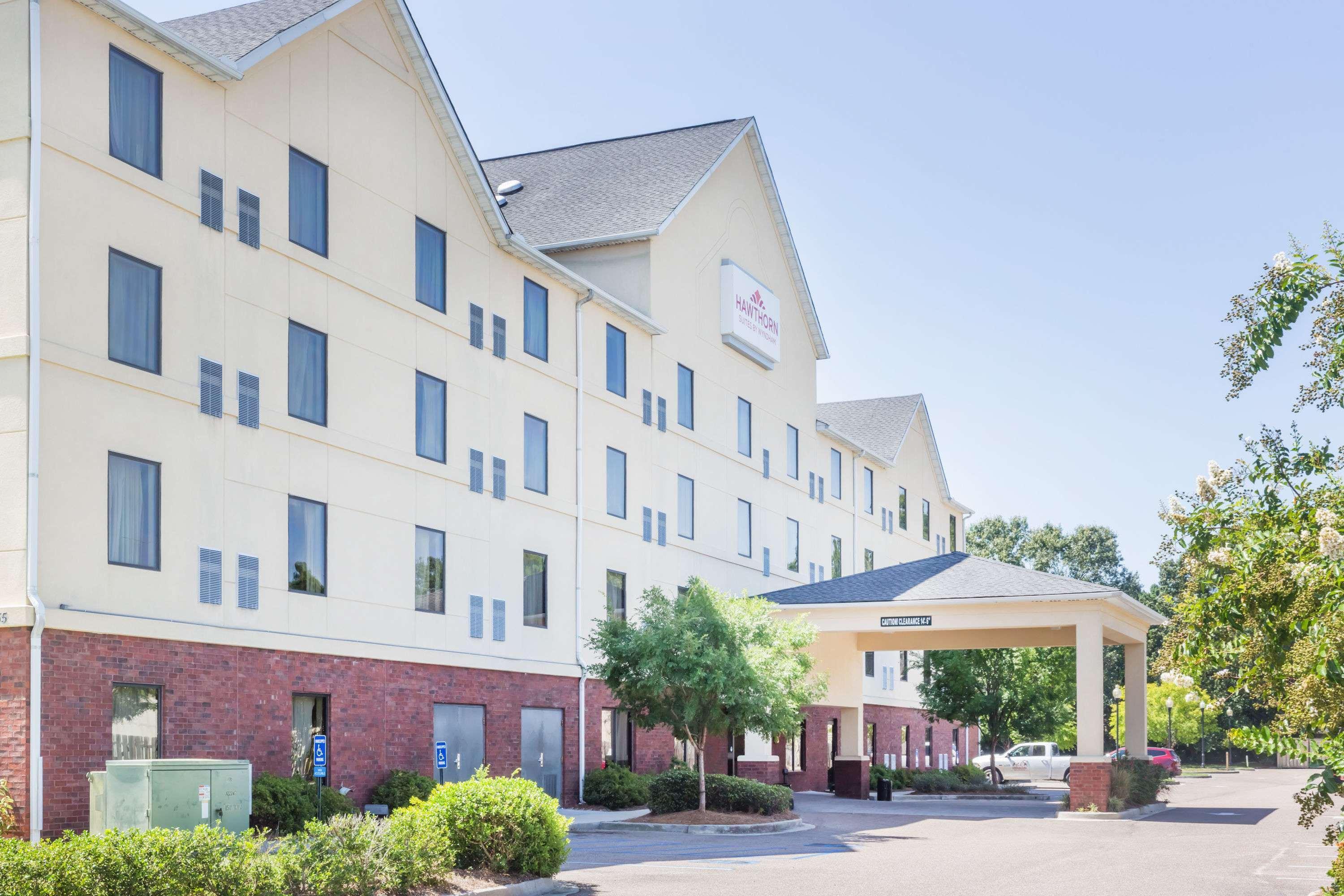 Clarion Pointe Charleston - West Ashley Hotel Exterior photo